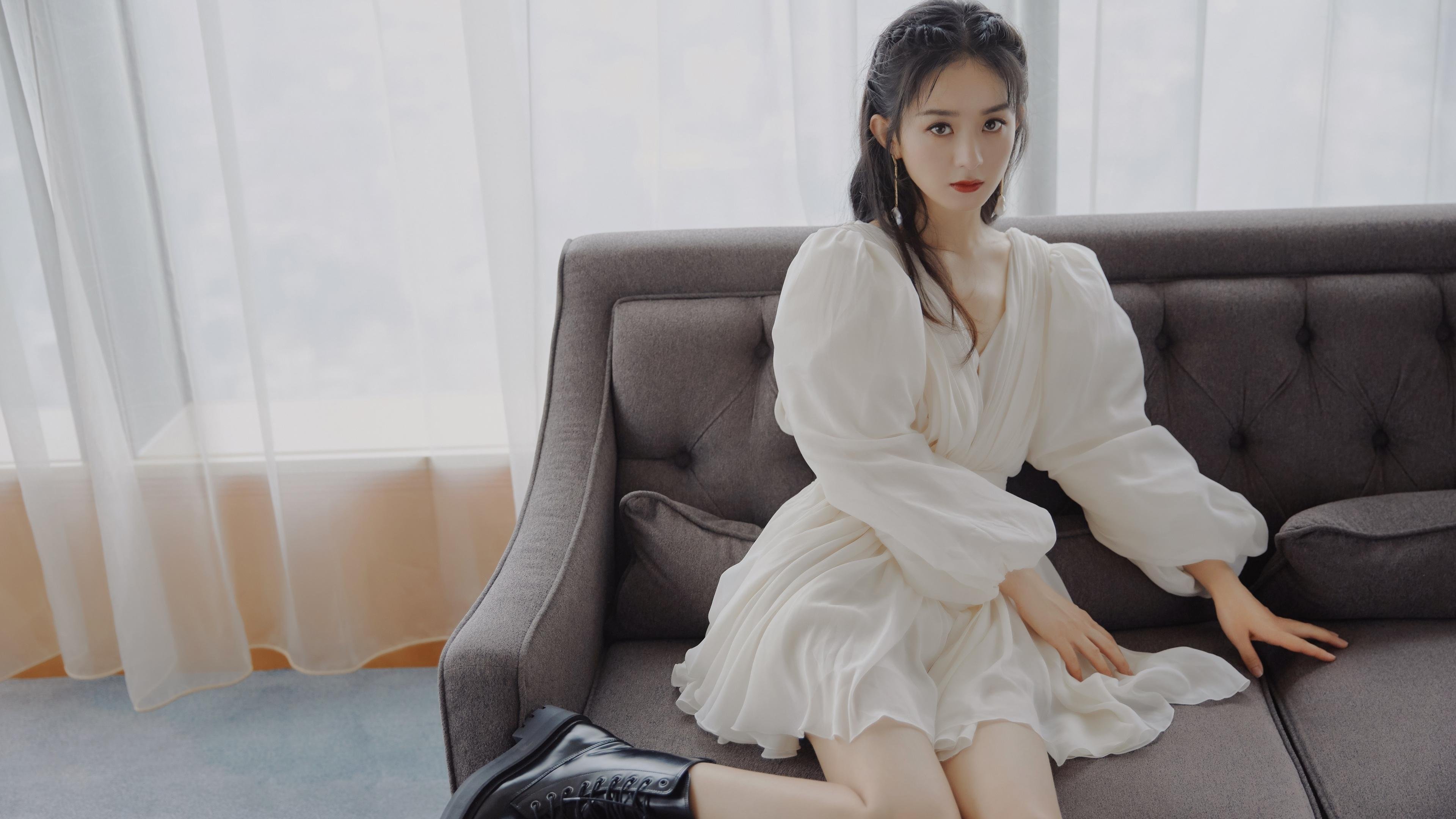 纽伦堡中场组织体系渐成熟,纽伦堡主场球衣