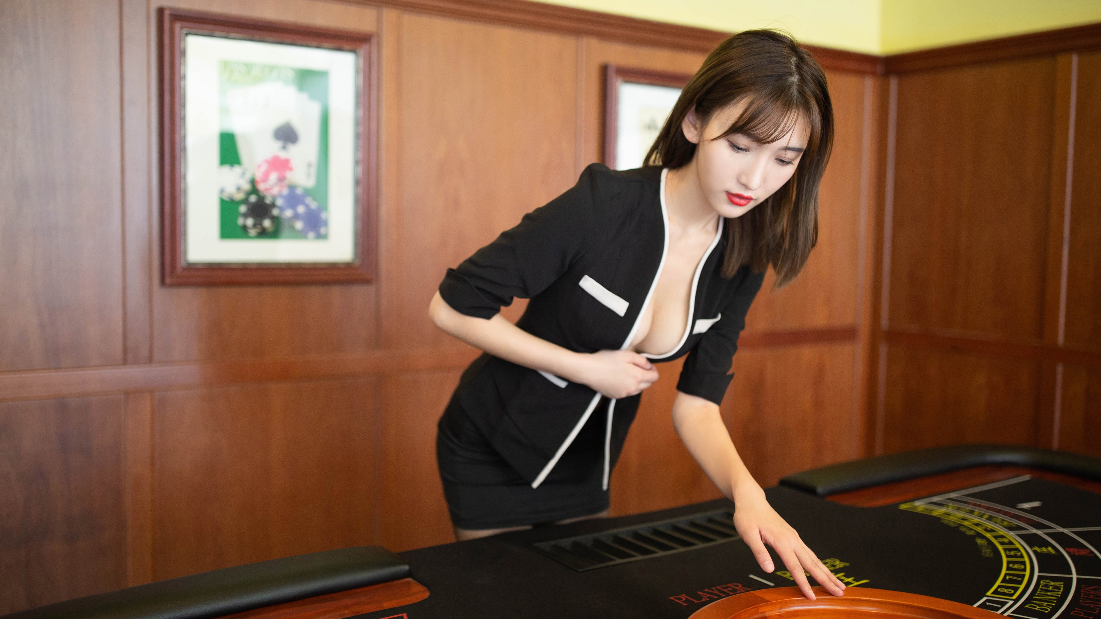 利物浦失分后势必追赶,欧冠希望更渺茫,利物浦欧冠晋级之路