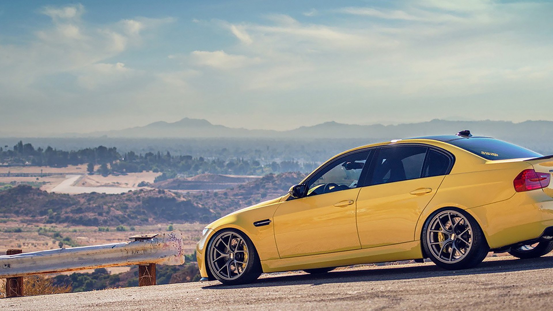 意外游泳馆突发漏水赛事暂停，游泳馆意外受伤如何赔付