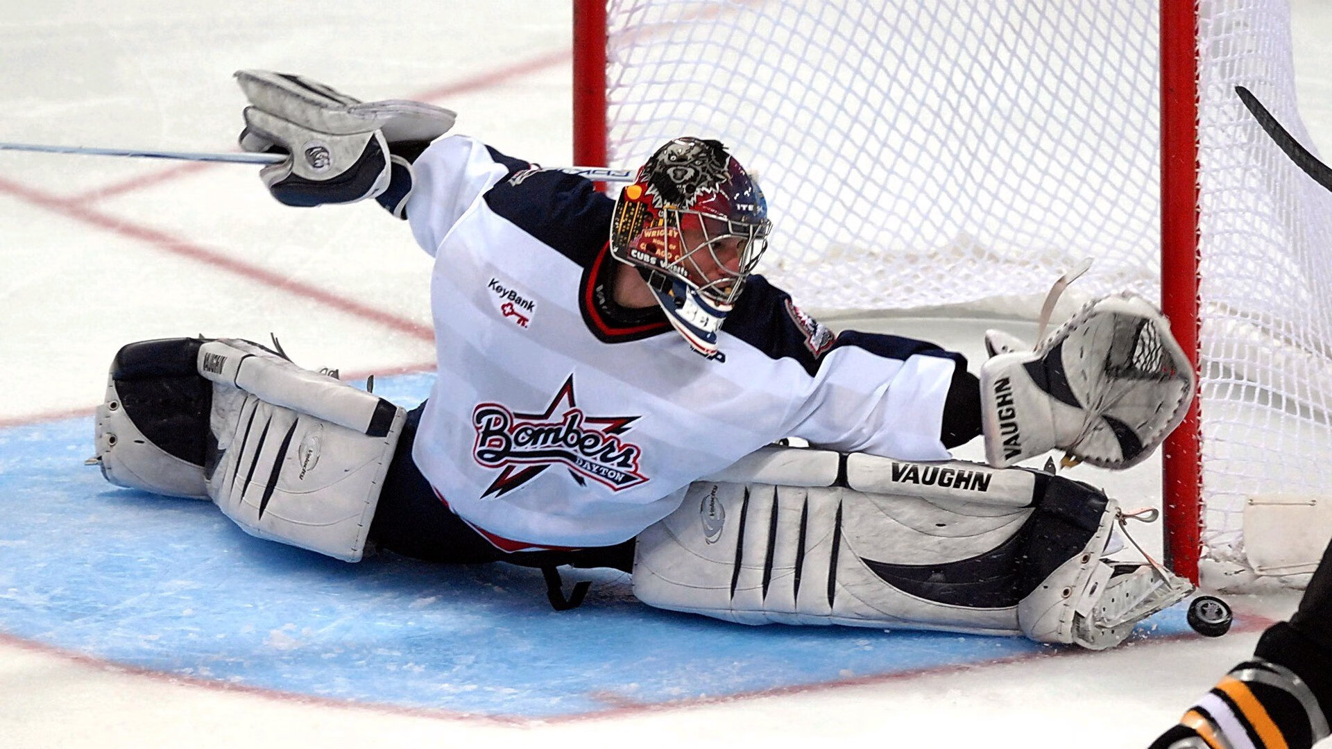 热火训练营中开展非正式比赛激发球员激情,热火训练馆