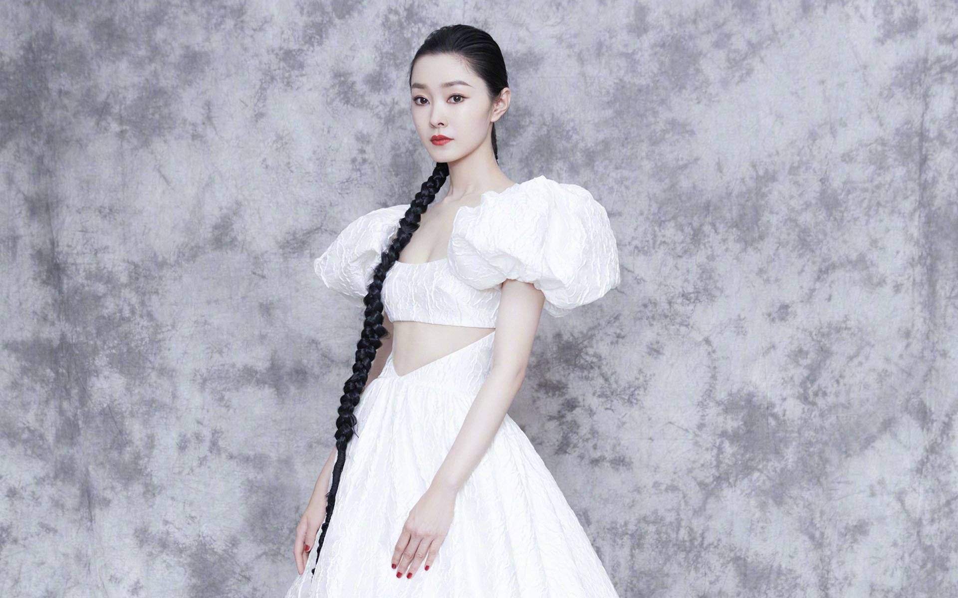 英格兰男女队发展潜力助推橄榄球行业增长，英格兰橄榄球队队徽