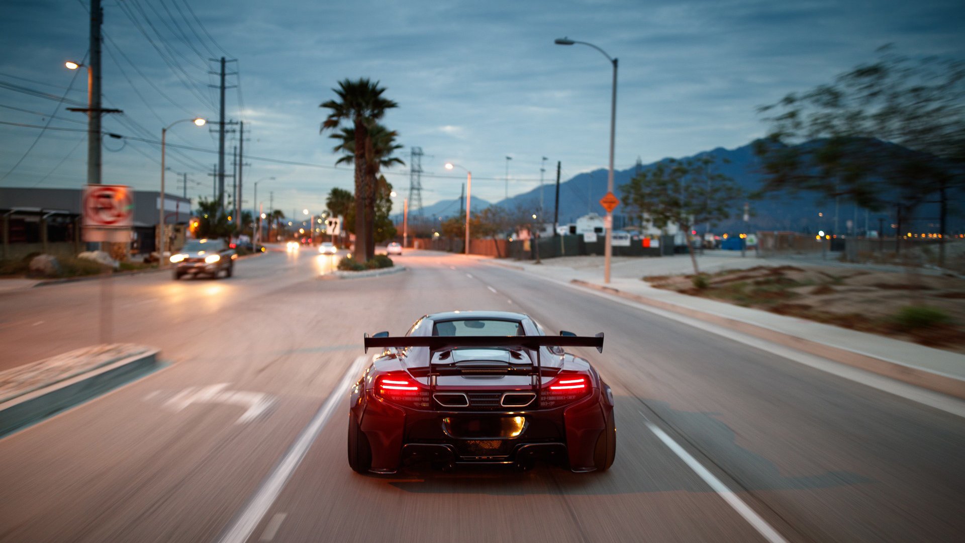 英格兰男女队发展潜力助推橄榄球行业增长,英格兰橄榄球队队徽